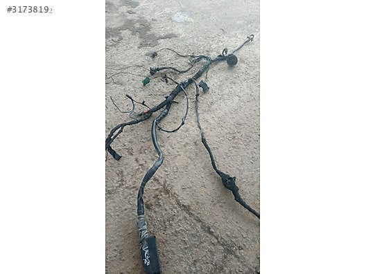 VECTRA A 1.8 MOTOR VE TORPİDO TESİSAT BULUNUR