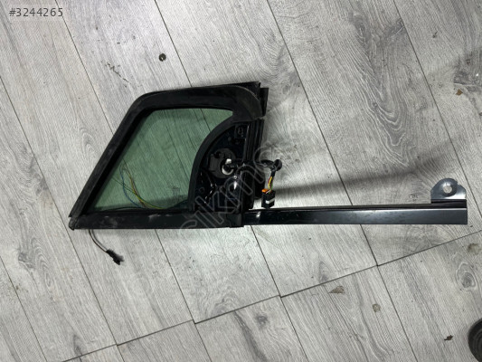 Peugeot rifter ön sağ kelebek cam