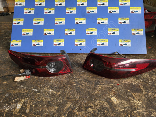 Mazda 3 2019-2023 Sedan  Sağ-Sol (Ledli)Çıkma Orijinal  Stop Lamb