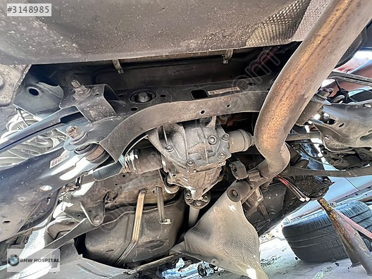 BMW G20 3 SERİSİ ARKA TRAVERS ÇIKMA ORJİNAL