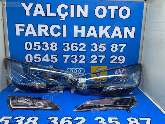 Audi A4 2016 2018 sağ sol sıfır far camları