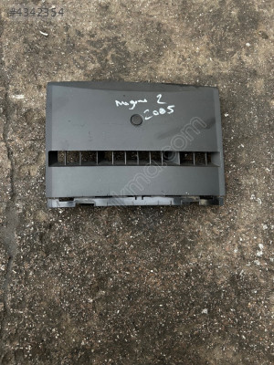 2005 megane yağmur sensörü ve çerçeve