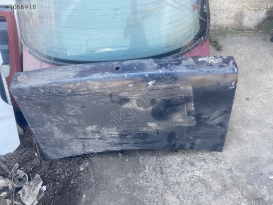Nissan Altima bagaj kapağı