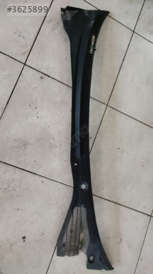 51748698 Fiat Punto Ön Cam Izgarası (Çıkma)