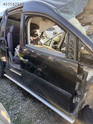 VOLKSWAGEN CADDY SAĞ ÖN KAPI