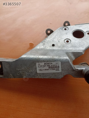 Ford Fiesta Cam Silecek Mekanizması