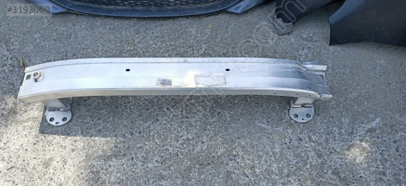 Jeep renegade çıkma ön Tampon demiri üst