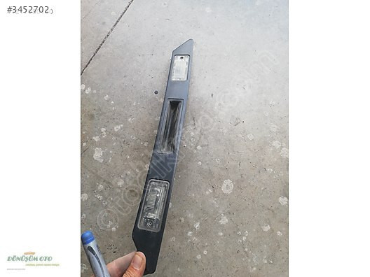 AUDİ A3 A4 SÖKME ARKA PLAKALIK BAGAJ AÇMA 8P4827574