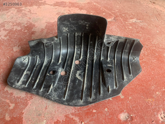 VOLKSWAGEN ARTEON SAĞ ÖN ÇAMURLUK SACI 5Q0501734
