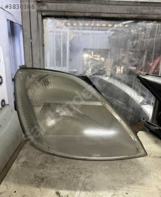 FORD FİESTA 2005 SAĞ FAR EYUPCAN OTO