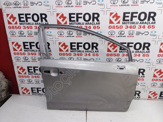 TOYOTA COROLLA SAĞ ÖN KAPI ÇIKMA ORİJİNAL PARÇA