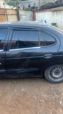 Renault megan 1 sol arka kapı