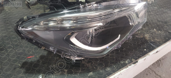 Mercedes cla 200 2013 2016 model sağ far