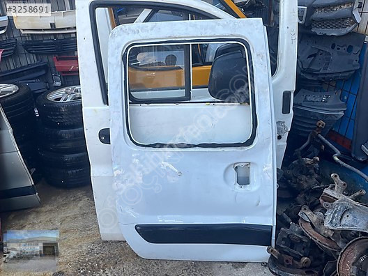 OTO CEMDEN ÇIKMA RENAULT KANGOO SAĞ SÜRGÜLÜ KAPI