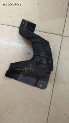 RENAULT MEGANE IV SAĞ ARKA ALT TAMPON BRAKETİ ORJ ÇIKMA 852248678