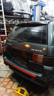 Lada Vega bagaj kapağı