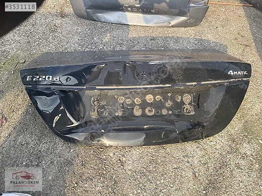 MERCEDES E SERİSİ BAGAJ KAPAĞI ÇIKMA ORJİNAL