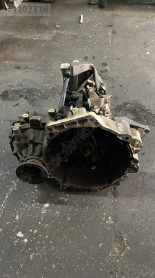 VOLKSWAGEN GOLF 4 1.9TDİ (AGR) 5 İLERİ MANUEL ŞANZIMAN