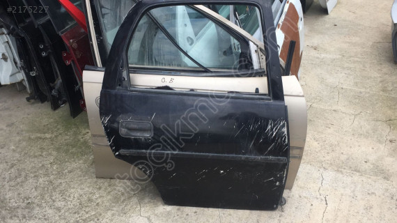 OPEL CORSA B SAĞ ARKA KAPI.OTO ERKAN ÜNYE