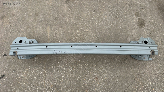 VOLVO XC40 ARKA TAMPON DEMİRİ (ORJİNAL) 31148657