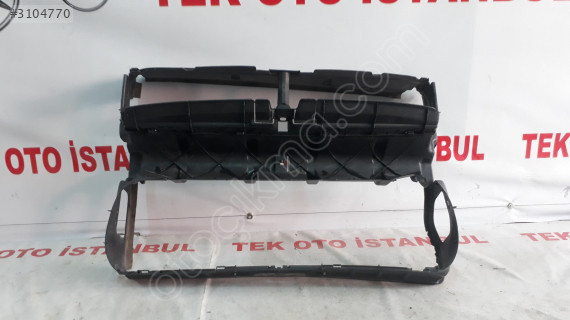 BMW F01 RADYATÖR PANELİ 187758-15
