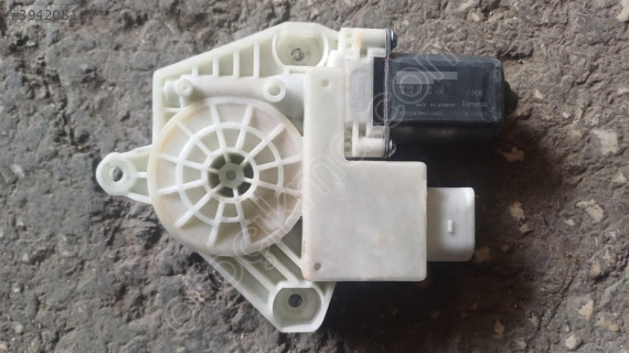 Bmw F90 G30 G31 G11 G12 Sağ Ön Kapı Cam Motoru