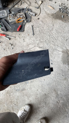 72157-02260 toyota corolla 2018 koltuk alt vida kaplaması