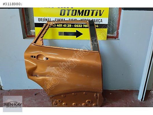 RENAULT CAPTUR SAĞ ARKA KAPI ÇIKMA ORJ RENKAY OTO KOCAELİ