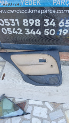 Citroen saxo arka sağ kapı döşemesi