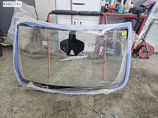 OPEL İNSİGNİA B ÖNCAM KAMERALI SIFIR ORİJİNAL