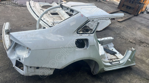 AUDİ A4 SAĞ ARKA ÇAMURLUK ÇIKMA