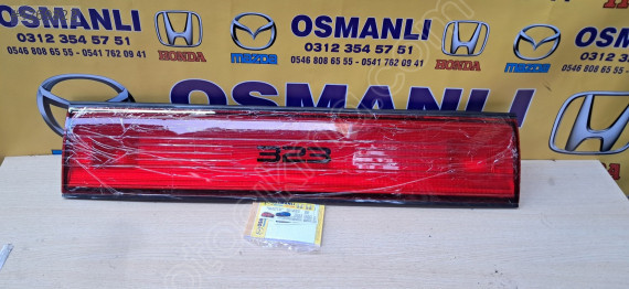 Mazda 323 Sedan Reflektör