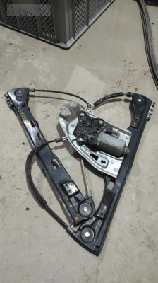 MERCEDES W203 ÖN SOL CAM KRİKO VE MOTOR