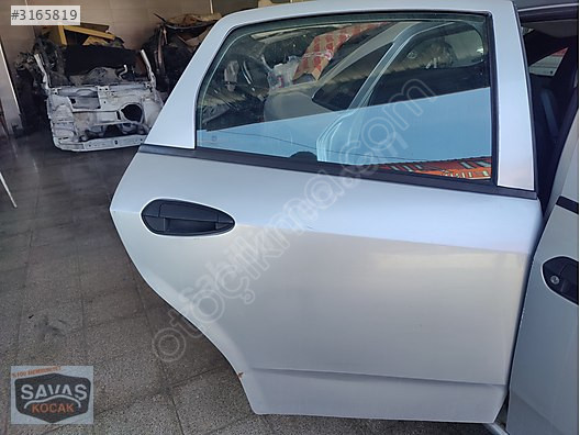 2013 Fiat LİNEA SAĞ ARKA KAPI