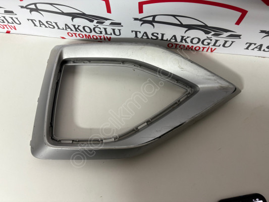 AUDİ Q2 SAĞ SİS ÇERÇEVESİ ORJİNAL