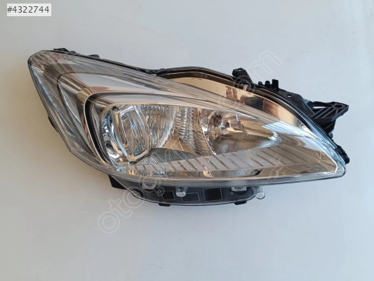PEUGEOT 508 SAĞ ÖN FAR MOTORLU  SIFIR AYARINDA 2010-2014