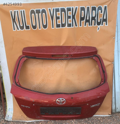 toyota yaris bagaj kapağı