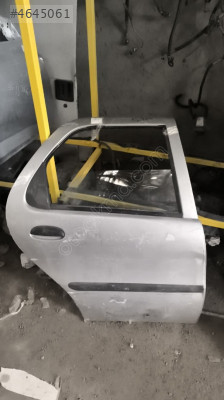 Albea dolu sağ arka kapı