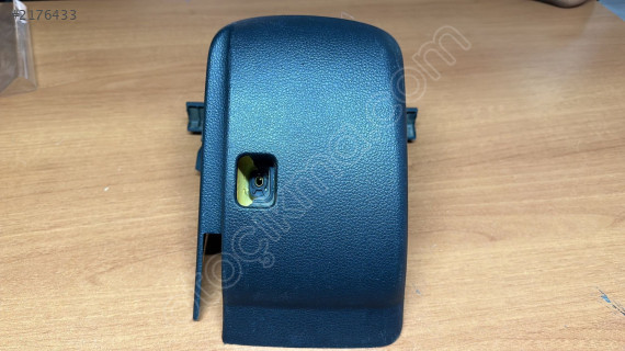 13-55D301220 2014 VW TİGUAN DİREKSİYON BAKALİTİ TAKIM ALT ÜS