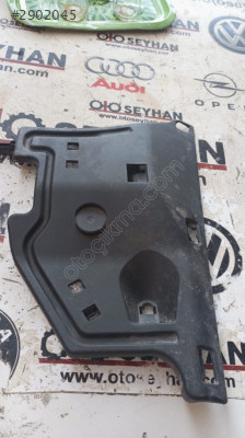55607-0D050 Toyota Yaris 2012 göğüs sağ alt kaplaması