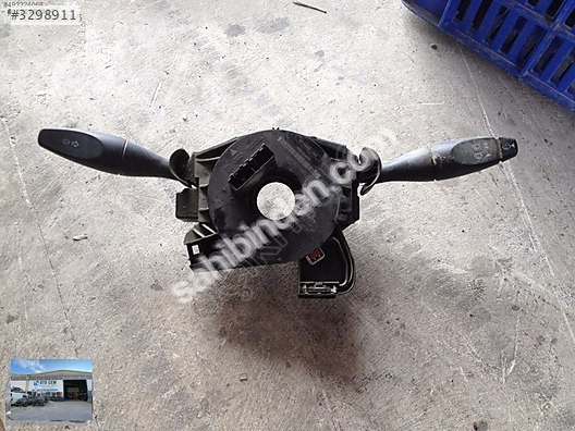 OTO CEMDEN ÇIKMA FORD FOCUS 1 SİNYAL VE SİLECEK KOL GRUBU