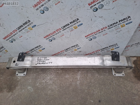 Opel combo ön tampon demiri (çıkma)