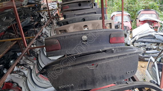 Opel omega b bagaj kapagi