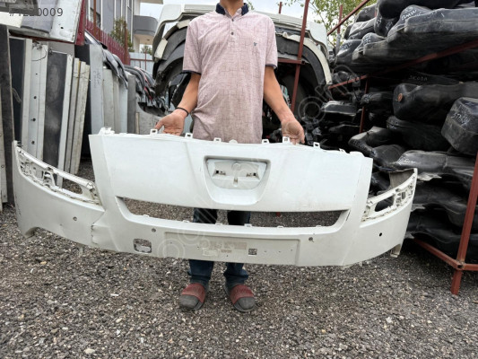 PEUGEOT 5008 ÖN TAMPON ORJİNAL ÇIKMA TEMİZ ÜRÜN