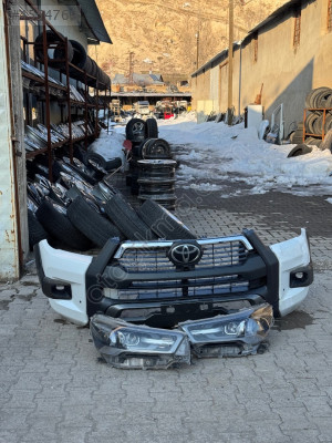 Toyota hilux ön tampon 2023 -26