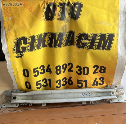 2012 ve Sonrası Volvo S60 Ön Tampon Demiri - Parça No: 3134905