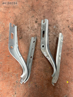 VOLKSWAGEN T-CROSS KAPUT MENTEŞESİ