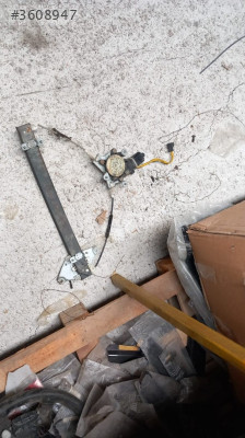 CHEVROLET EVANDA SAĞ ÖN CAM KRİKOSU.OTO ERKAN ÜNYE