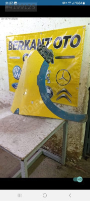 Dacia Dokker Sağ Ön Çamurluk Dodikli - Oto Çıkma Parçaları