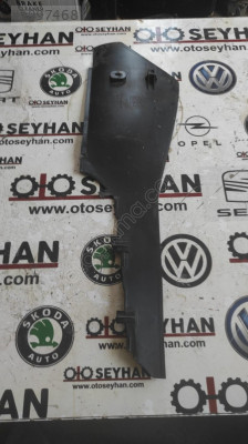 1K1863045C VW Golf 6 sol orta konsol kaplaması
